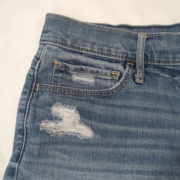 Abercrombie & Fitch High Rise Medium Destroy Short, Color Blue Size 30 - Picture 4 of 15